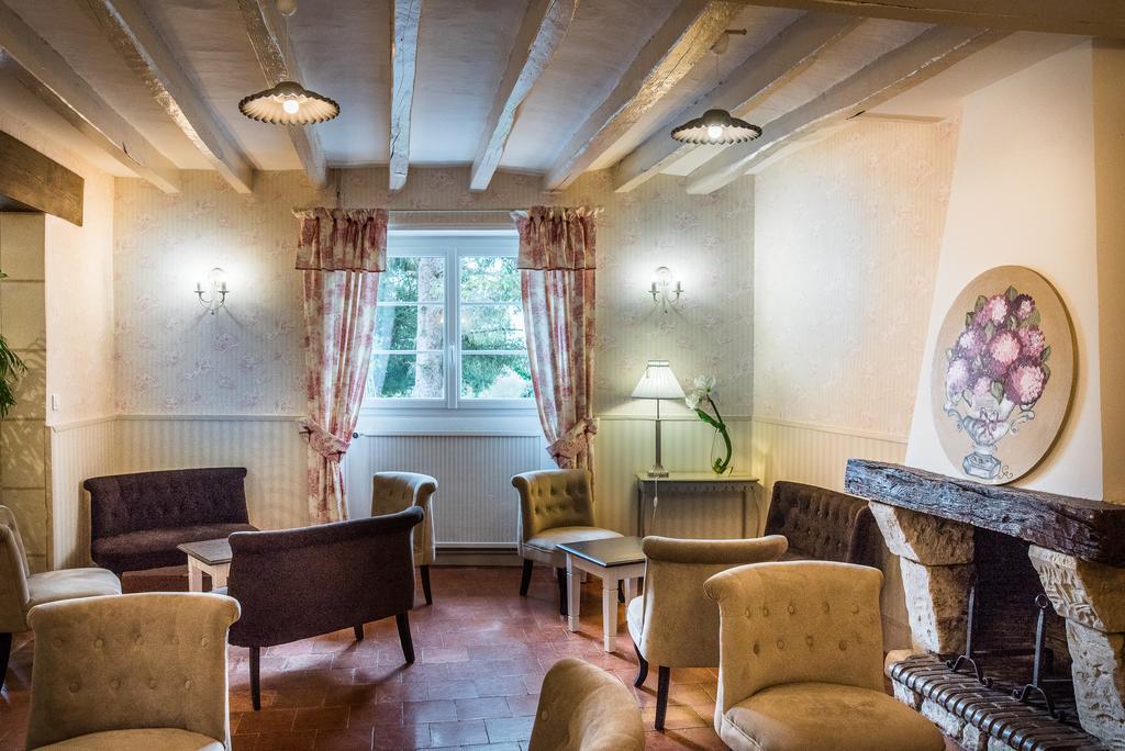 L'Auberge Du Port Des Roches Luche-Pringe Εξωτερικό φωτογραφία